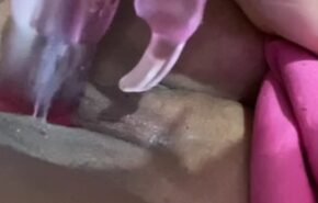 Buceta melada videos da Mandy Lia masturbando